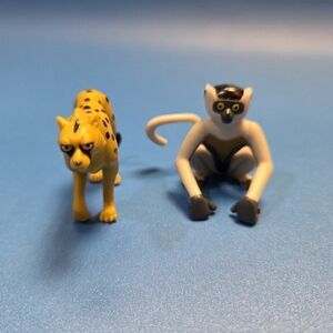 Wild Animal Action Figures Set - Cheetah and Lemur